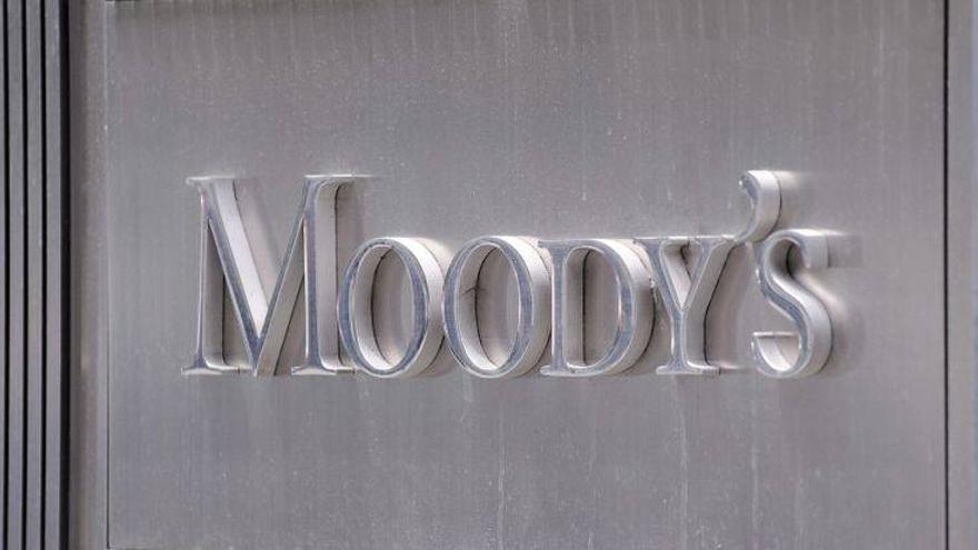 Moody&#039;s rebaja la nota de JPMorgan y otros tres grandes bancos de EEUU