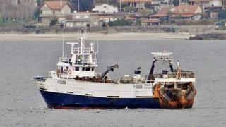 A salvo los 11 tripulantes del naufragio del barco gallego en el Gran Sol