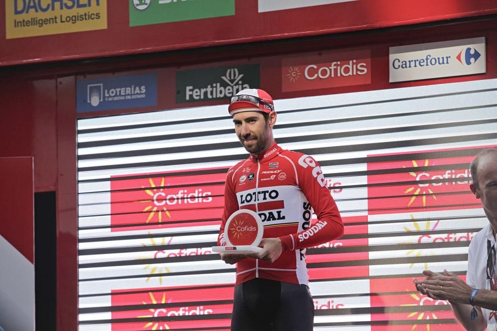 Llegada de la Vuelta a España al Muro de San Lorenzo