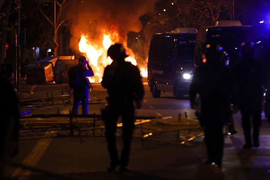 Protestas en Barcelona por la inhabilitación de Torra