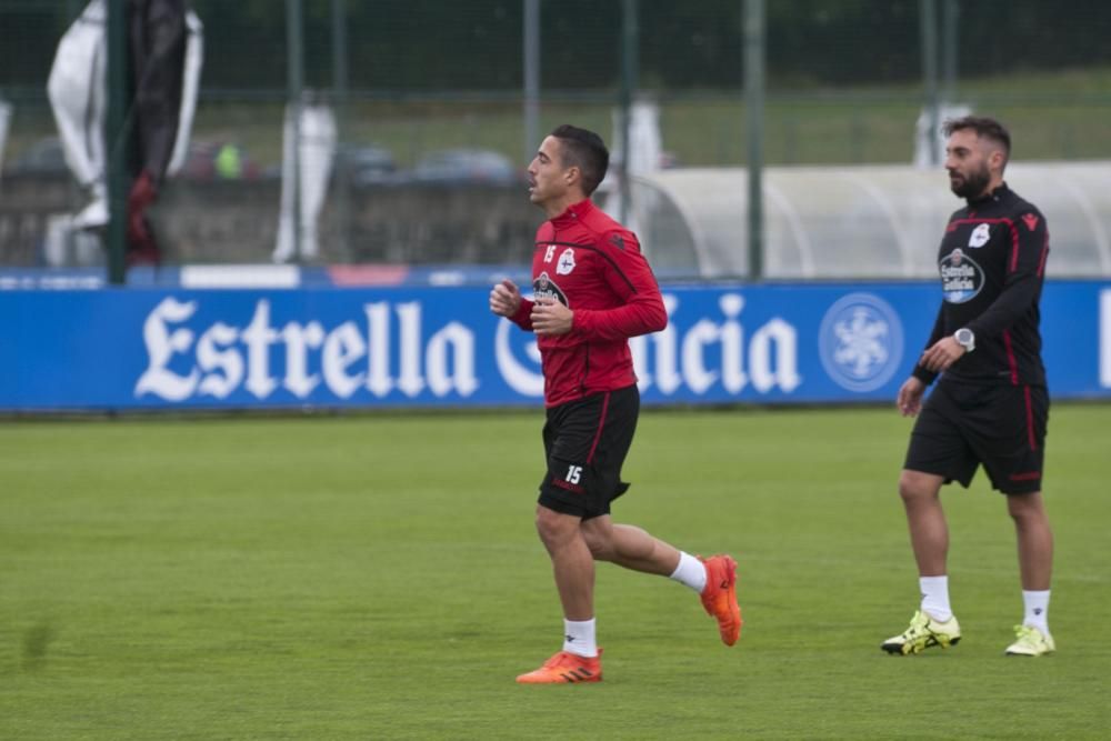 El Dépor se entrena tras golear al Oviedo