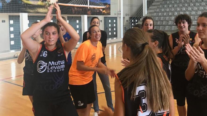 El sénior femenino del Nou Bàsquet Alcoi debuta con victoria en la liga valenciana