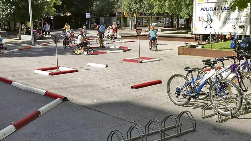 Los niños aprendieron a ir en bicicleta.