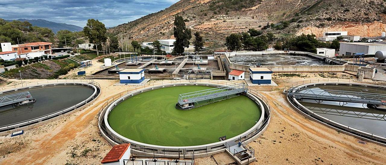 Estación depuradora de aguas residuales de Benidorm, en una imagen reciente.