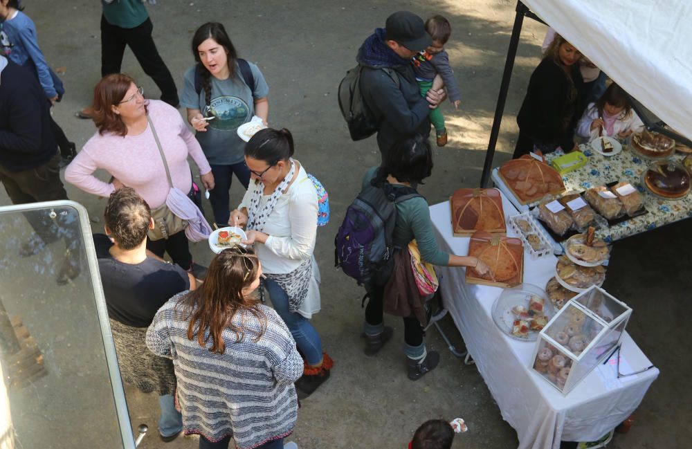 Afluencia masiva de público al botánico con motivo del mercado navideño que ofrecía, además, la posibilidad de visitar de forma gratuita, los jardines