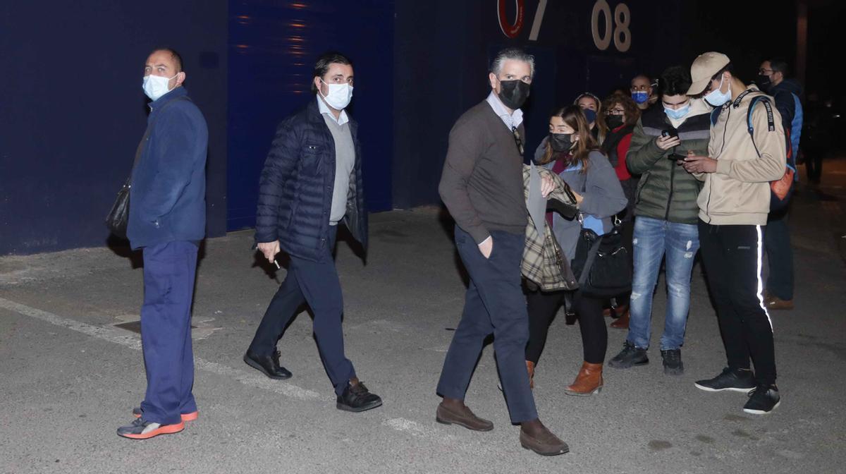 Javier Vich sale tras un Consejo del Levante UD en el Estadio Ciutat de Valencia