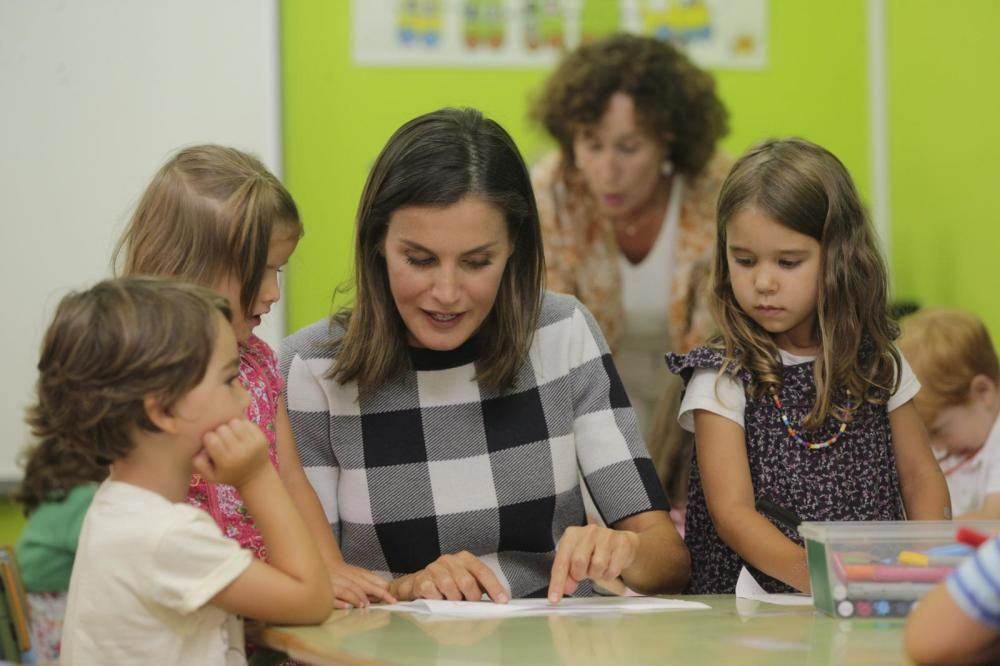 La reina Letizia inaugura el curso escolar en Oviedo