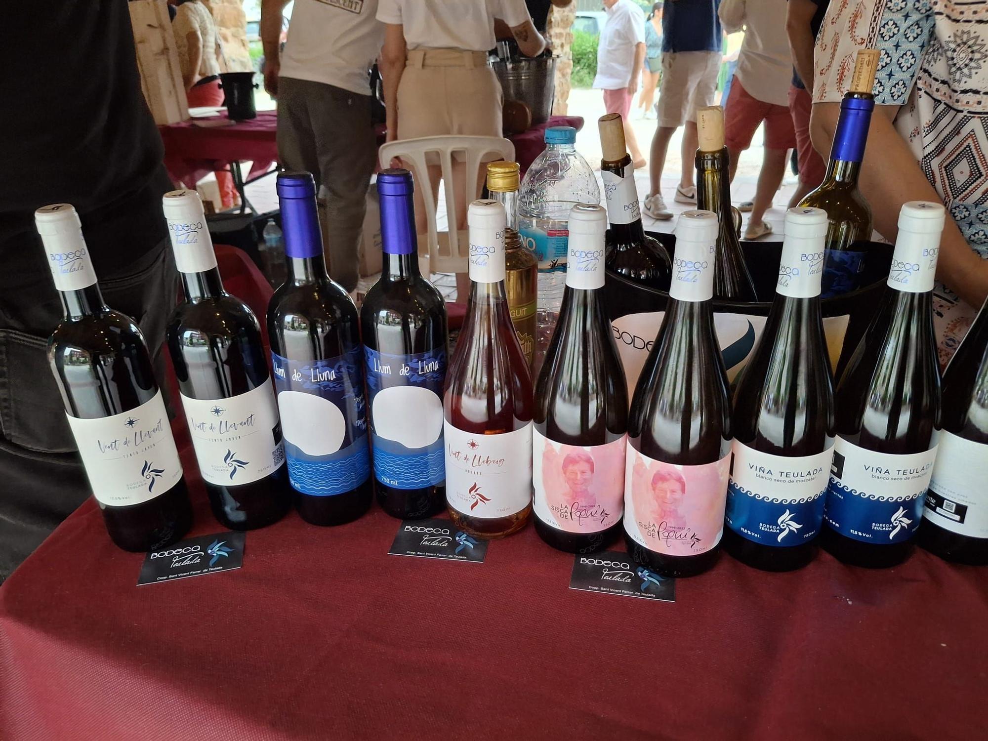 Singulares, de "poble" e insulares: la gran fiesta del vino en el riurau de Jesús Pobre (imágenes)