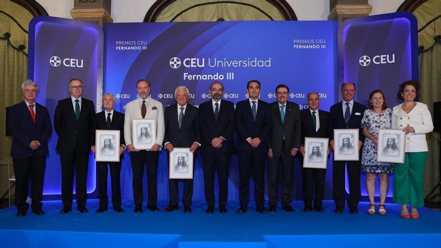 Caja Rural, Fundación Grupo MAS y el Club Pineda, premiados de la CEU Fernando III por su compromiso con Sevilla