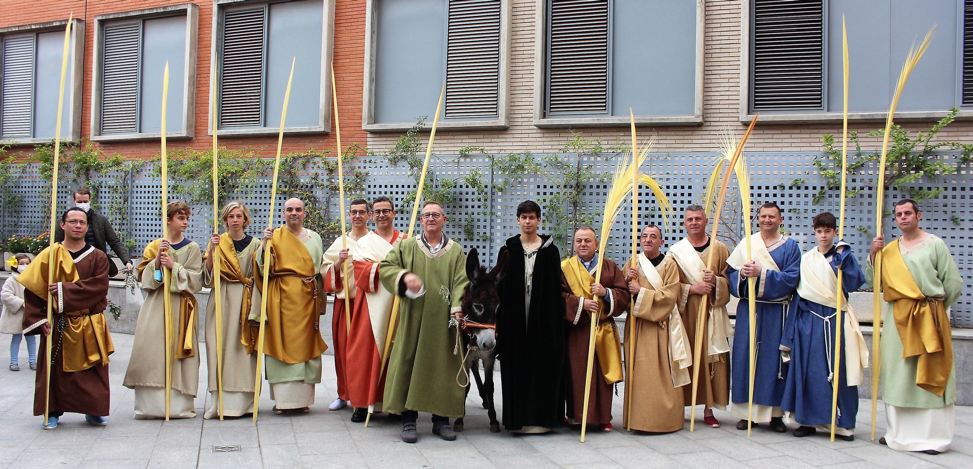 Domingo de Ramos en Beniferri con la burrita "Matilde"