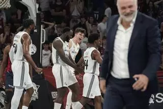 Un Real Madrid infinito sobrevive a un bombardeo de triples rumbo a las semifinales