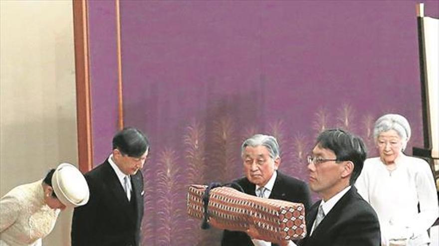 Akihito se despide con un mensaje de paz