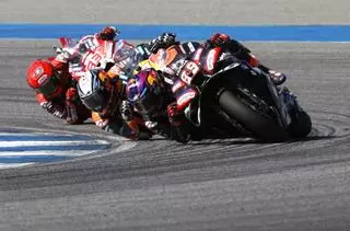 Así comentaron Martín y Acosta su brutal batalla en Tailandia: “Cómo iba esa moto… como un misil”