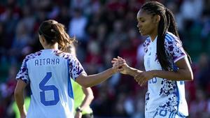 Aitana y Salma, dos jugadoras del FC Barcelona que ha tenido un gran protagonismo en el amistoso entre Dinamarca y España