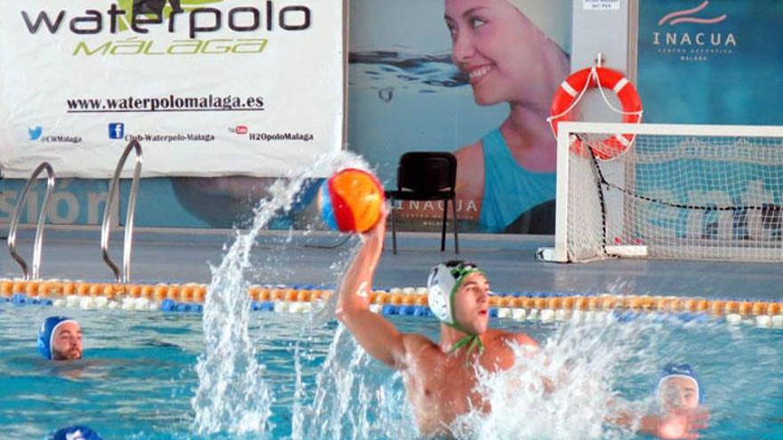 El Waterpolo Málaga no pudo contra un rival superior.