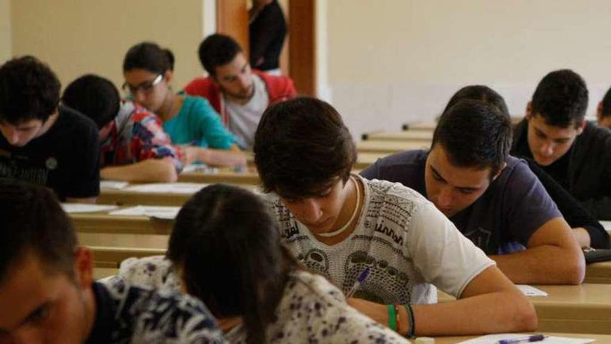 Un grupo de estudiantes durante unas pruebas.