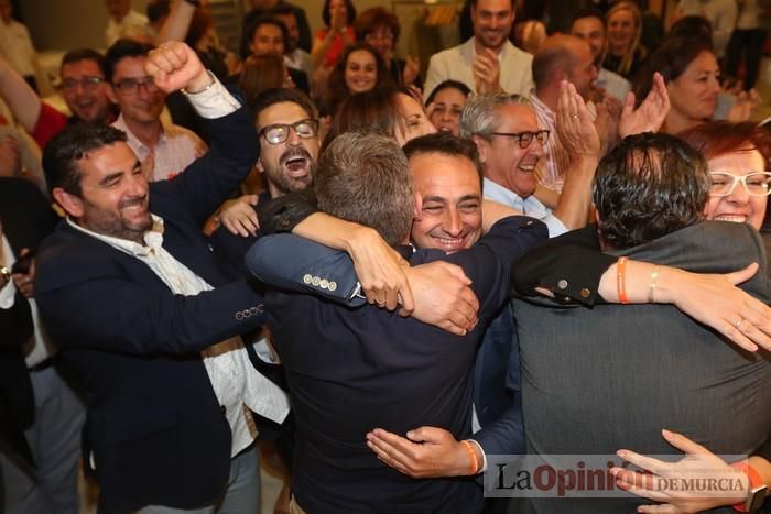 Ambiente de la noche electoral en la sede de Cs