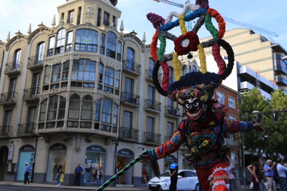 Desfile de mascaradas en Zamora