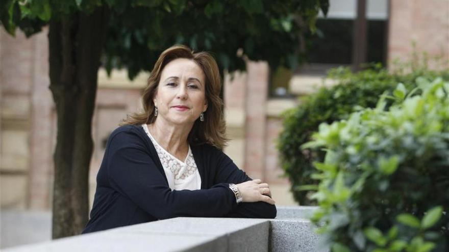 La cordobesa María Rosal recibe el Premio Nacional de Poesía José Hierro