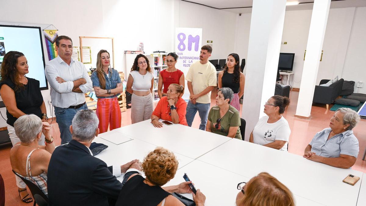 Francis Candil visita este lunes el programa Red Viva en la Vega de San José.