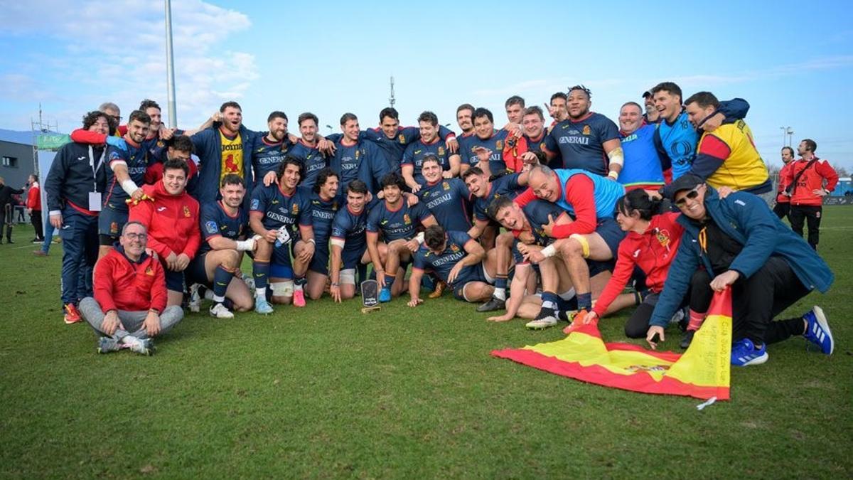 España celebró en el campo suizo el billete para Australia