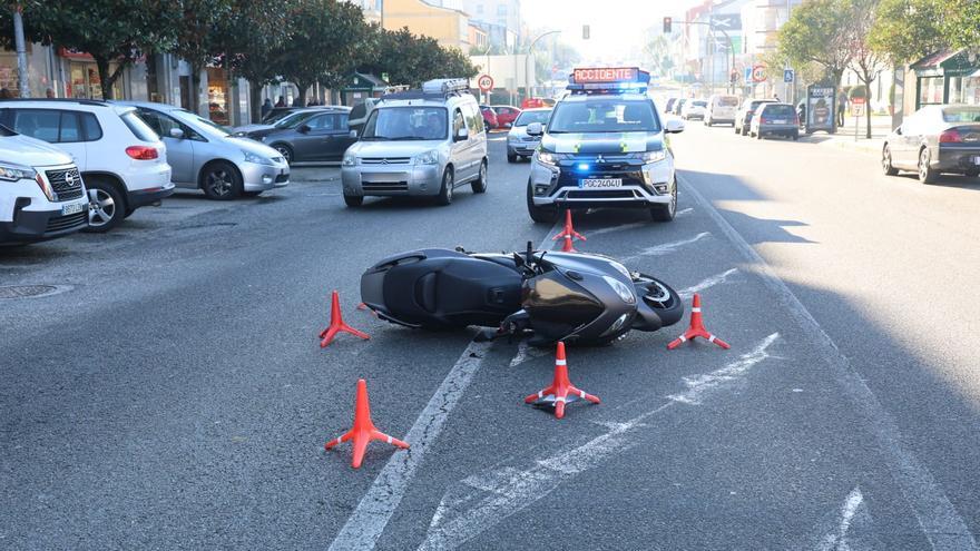 Herido un peatón tras ser atropellado por una moto en Chapela