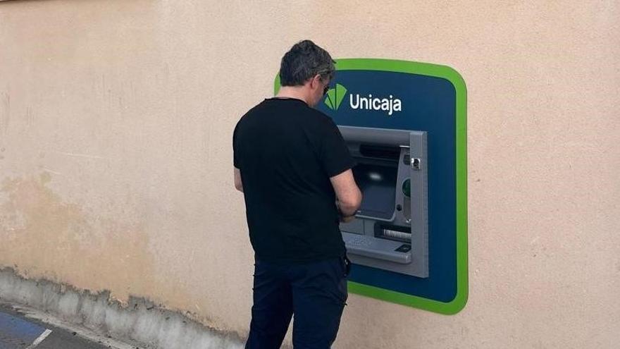 Nuevo cajero automático en Roales.