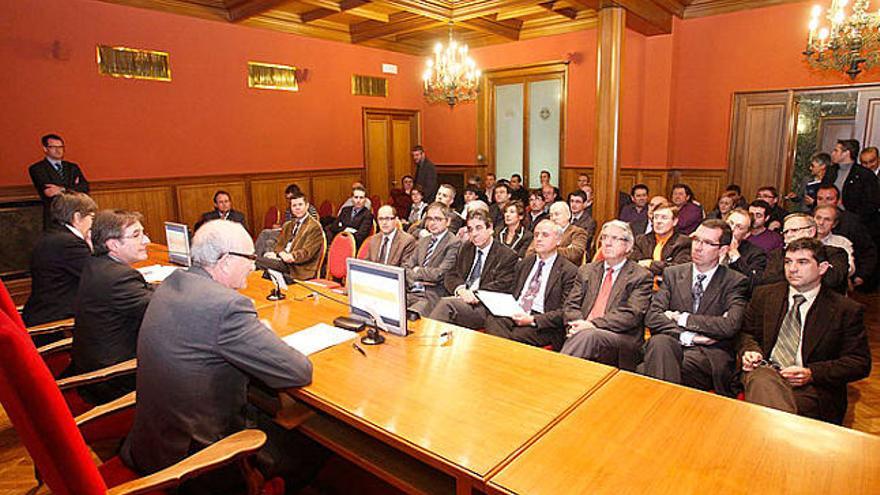 Jordi Ausàs va pronunciar la seva conferència a la Cambra de Comerç.