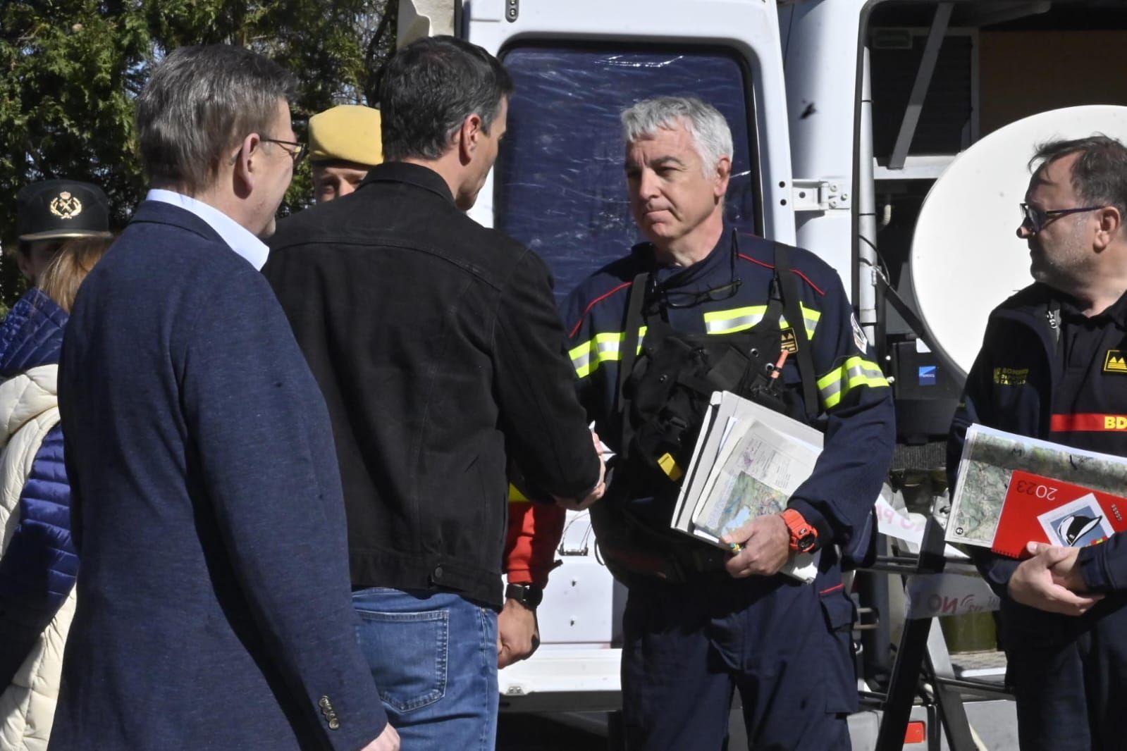 Galería: Visita de Pedro Sánchez al PMA del incendio del Alto Mijares