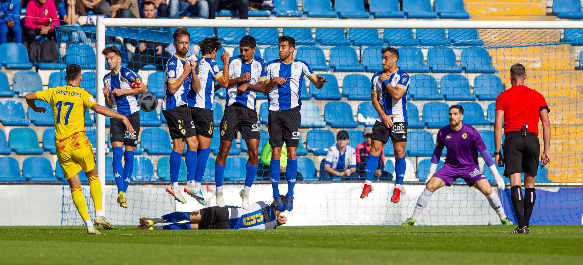 La afición del Hércules estalla tras la derrota frente al Lleida