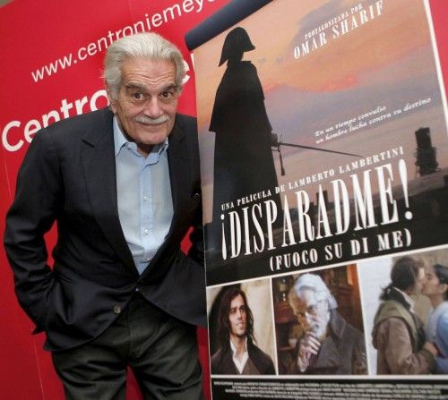 El actor egipcio Omar Sharif ha fallecido a los 83 años. En su trayectoria destacan películas 'El doctor Zhivago', 'Lawrence de Arabia' e 'Ibrahim y las flores del Corán'