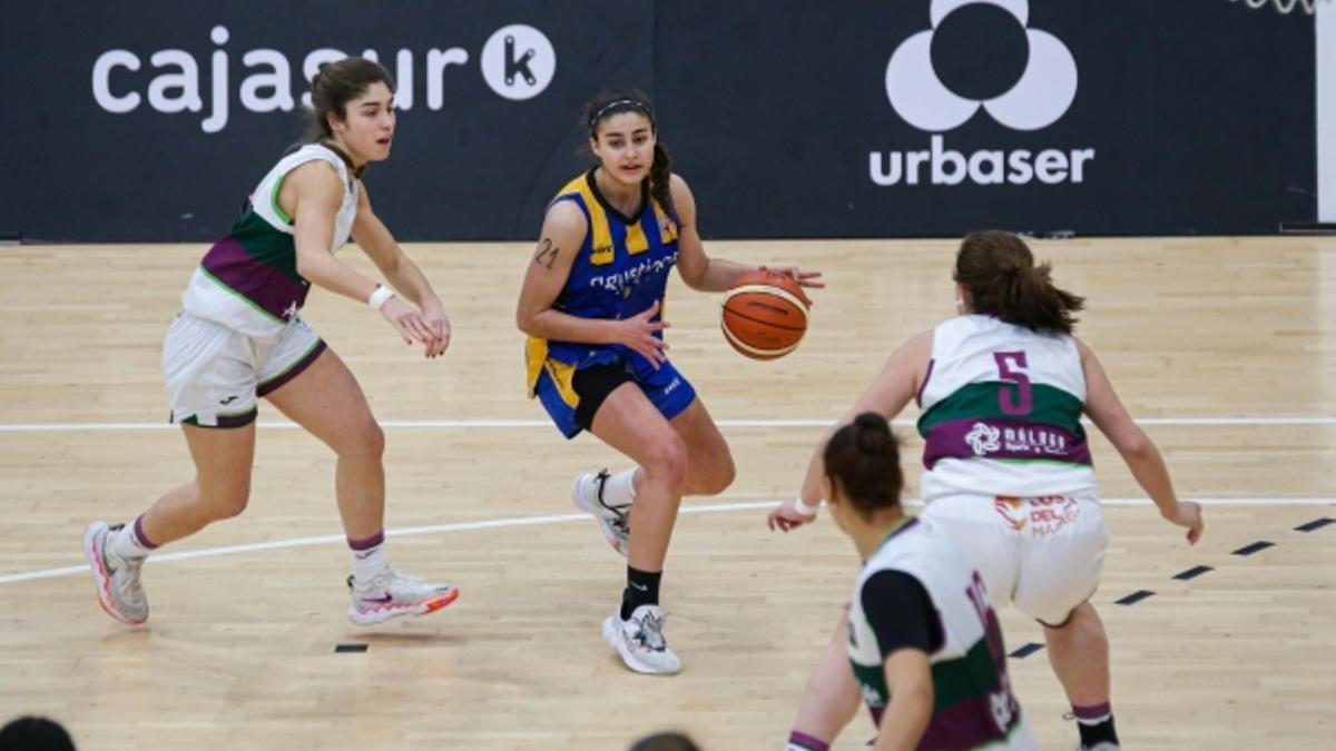 Las chicas del Unicaja de Manolo Trijillo están haciendo un gran campeonato de Andalucía.