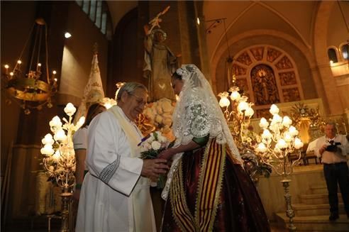 Ofrenda de flores a Sant Pasqual en Vila-real