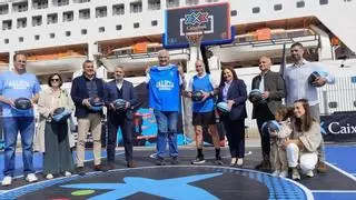 Más de 8.000 personas, incluido Fernando Romay, disfrutan del torneo 3x3 de baloncesto de Caixabank en el Puerto de Vigo