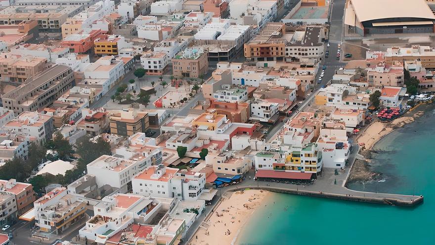 El Congreso debate limitar la compra de viviendas a extranjeros en Canarias