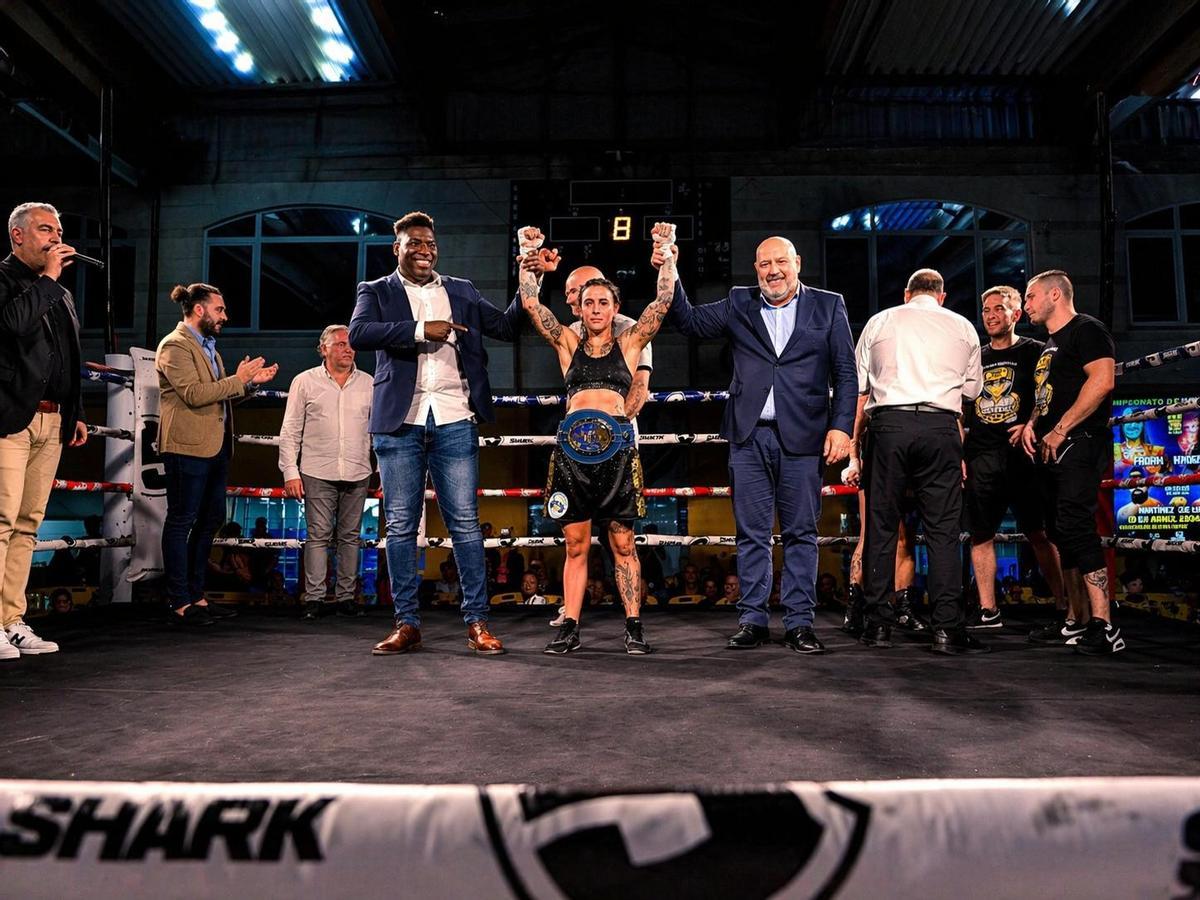 Frah El Bousairi, con el cinturón de campeona de Europa.
