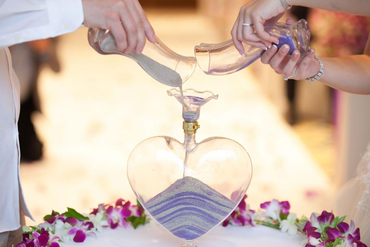 ¿Cómo disfrutar de una boda súper romántica?: rituales simbólicos