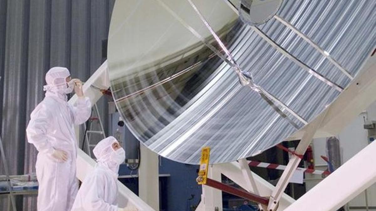 El observatorio Herschel pasa un control antes de ser lanzado al espacio