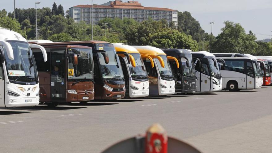 Els «pit stop» dels autobusos carregats de gent són ràpids