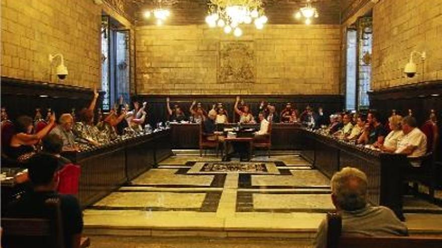 El ple de Girona reserva els diners per pagar l&#039;enderroc del «finger»