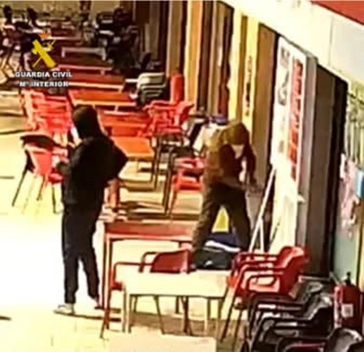 Desarticulado un grupo criminal acusado de robar en gasolineras y locales de hostelería de Ourense