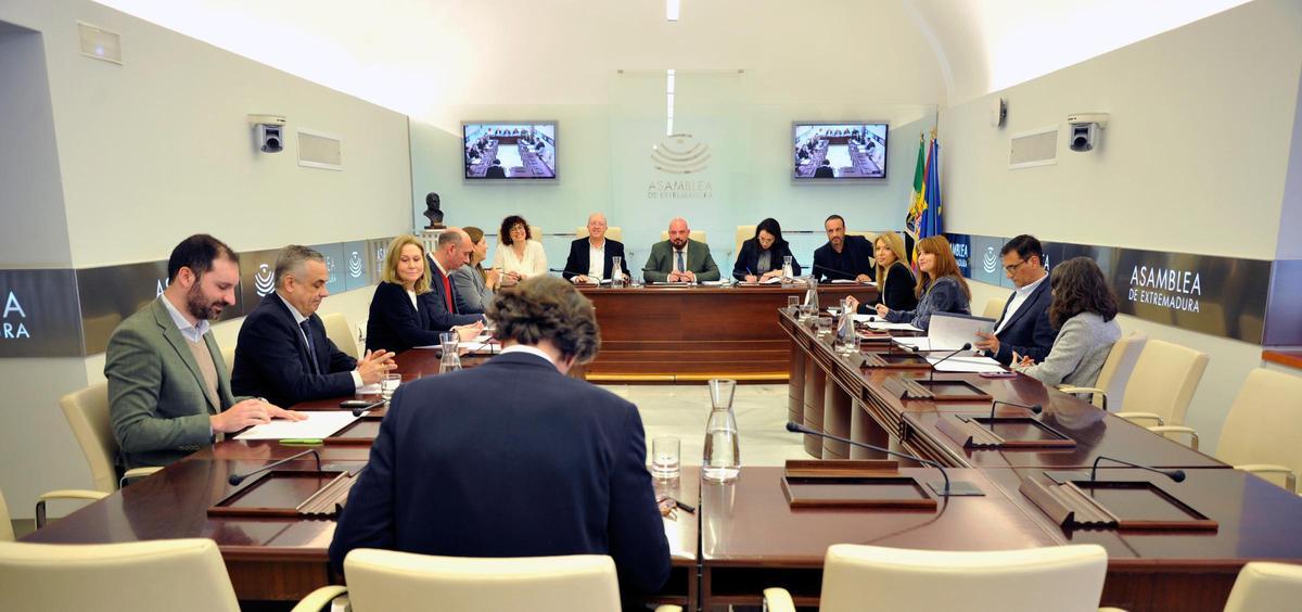 Reunión de la Junta de Portavoces, este jueves, en la Asamblea.