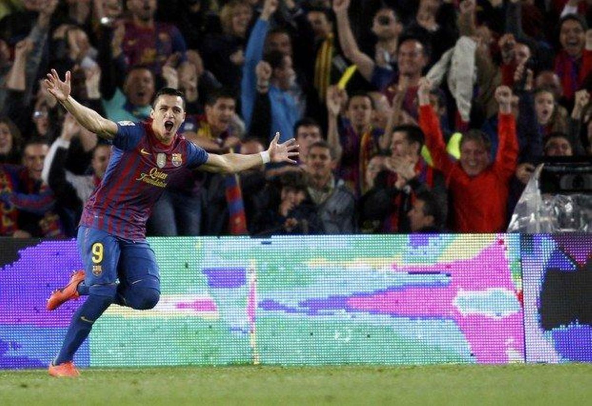 Alexis Sánchez, autor de l’únic gol del Barcelona, celebra l’empat.