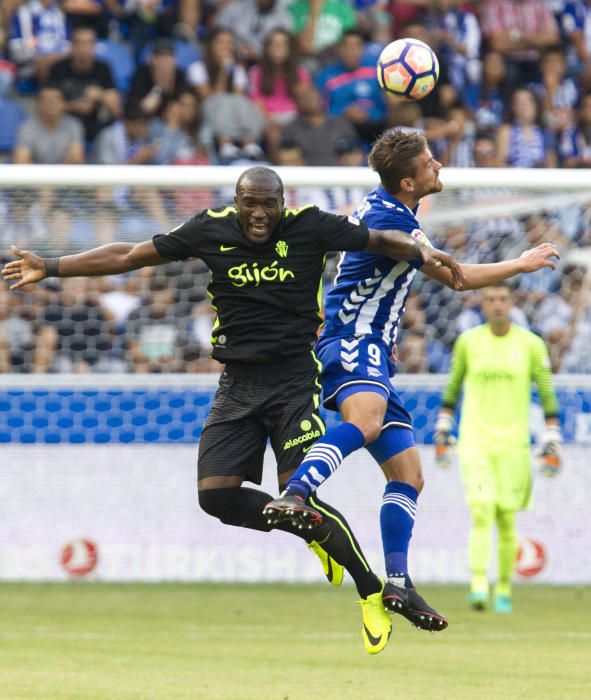 Partido entre el Alavés y el Sporting