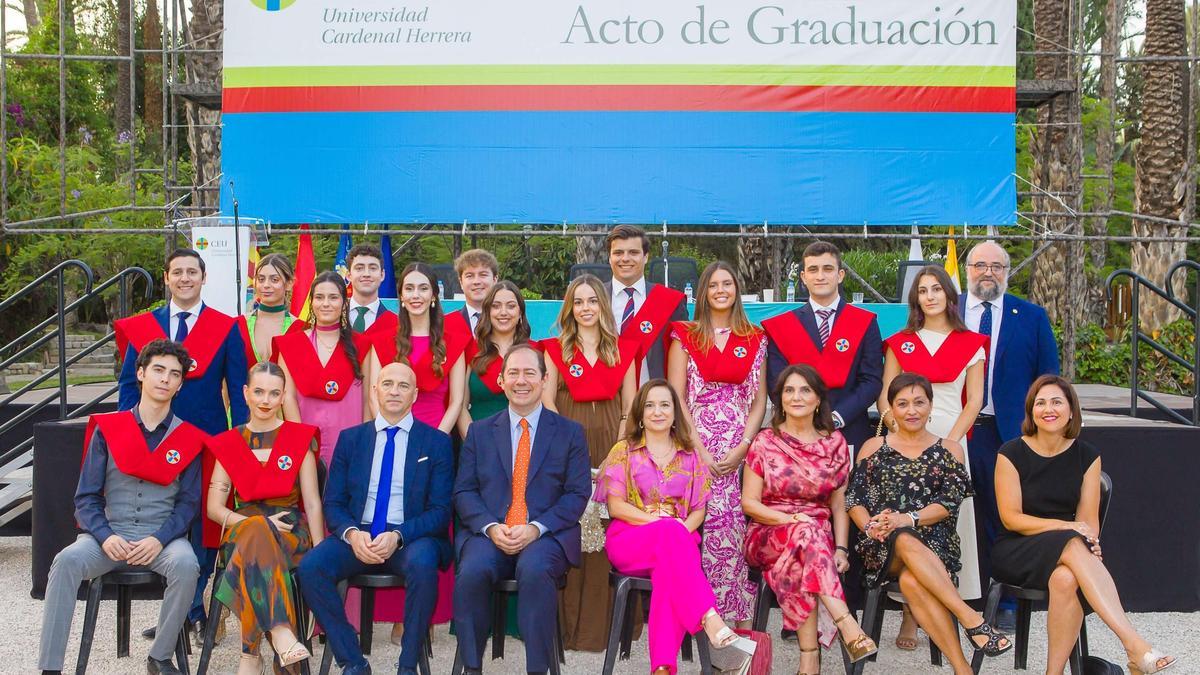 Graduación de las promociones del CEU San Pablo en Elche