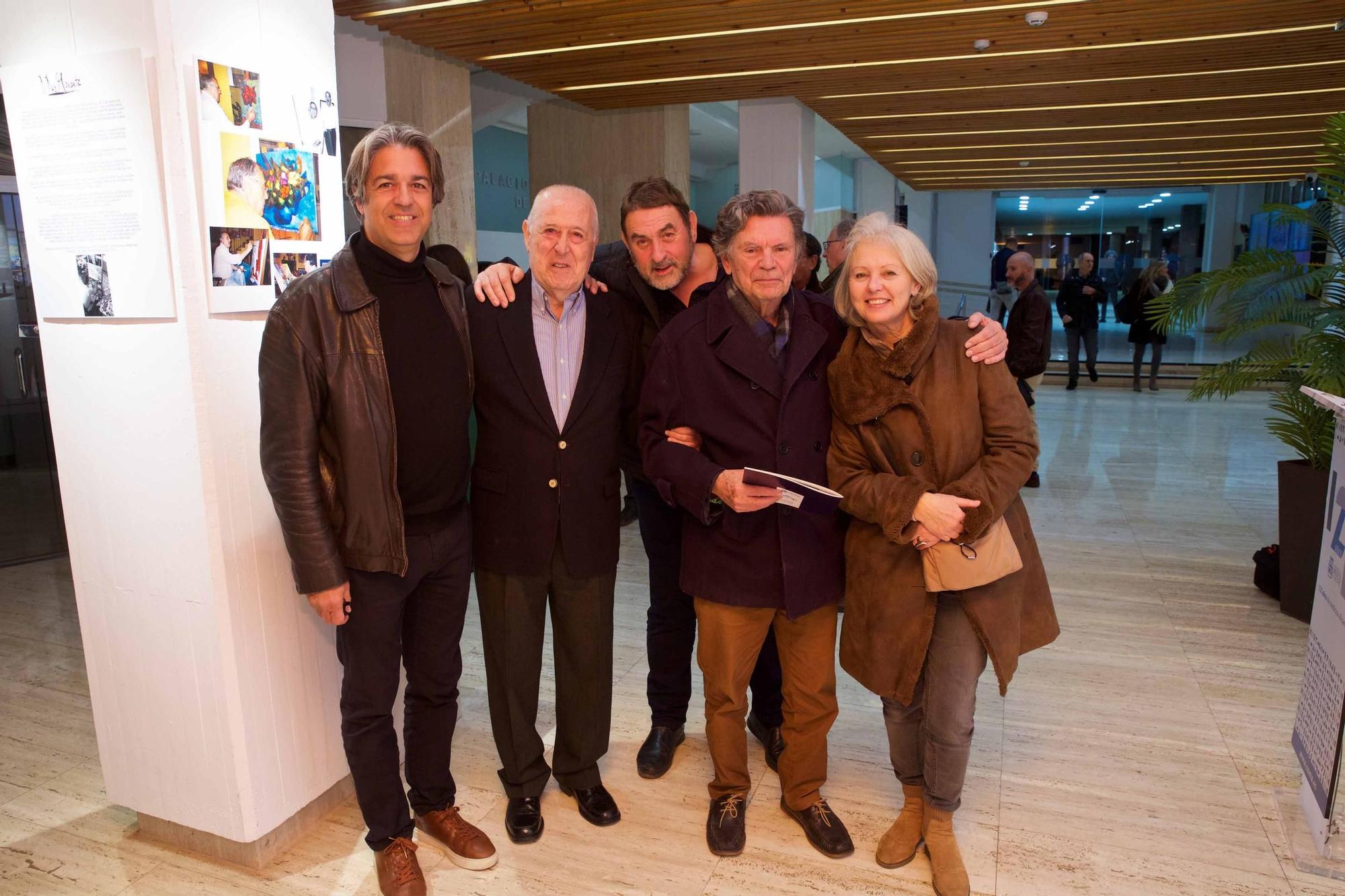 Inaugurción de la exposición sobre la última etapa del pintor Ruiz Morante en el Colegio de Médicos de Alicante