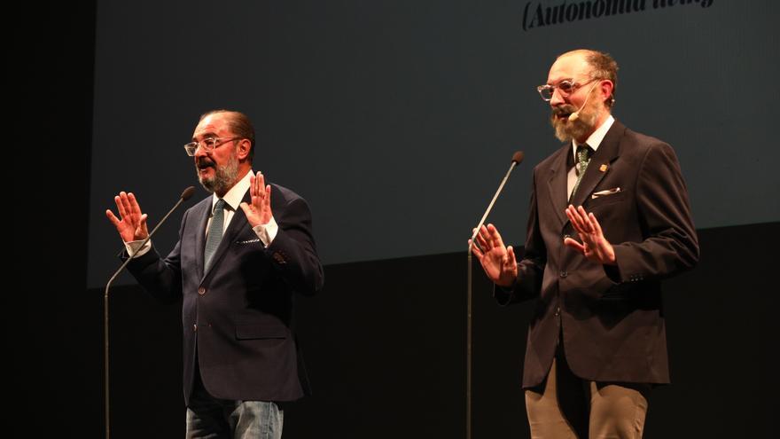 Lambán hace un cameo en la obra de teatro de &#039;Oregón TV&#039;