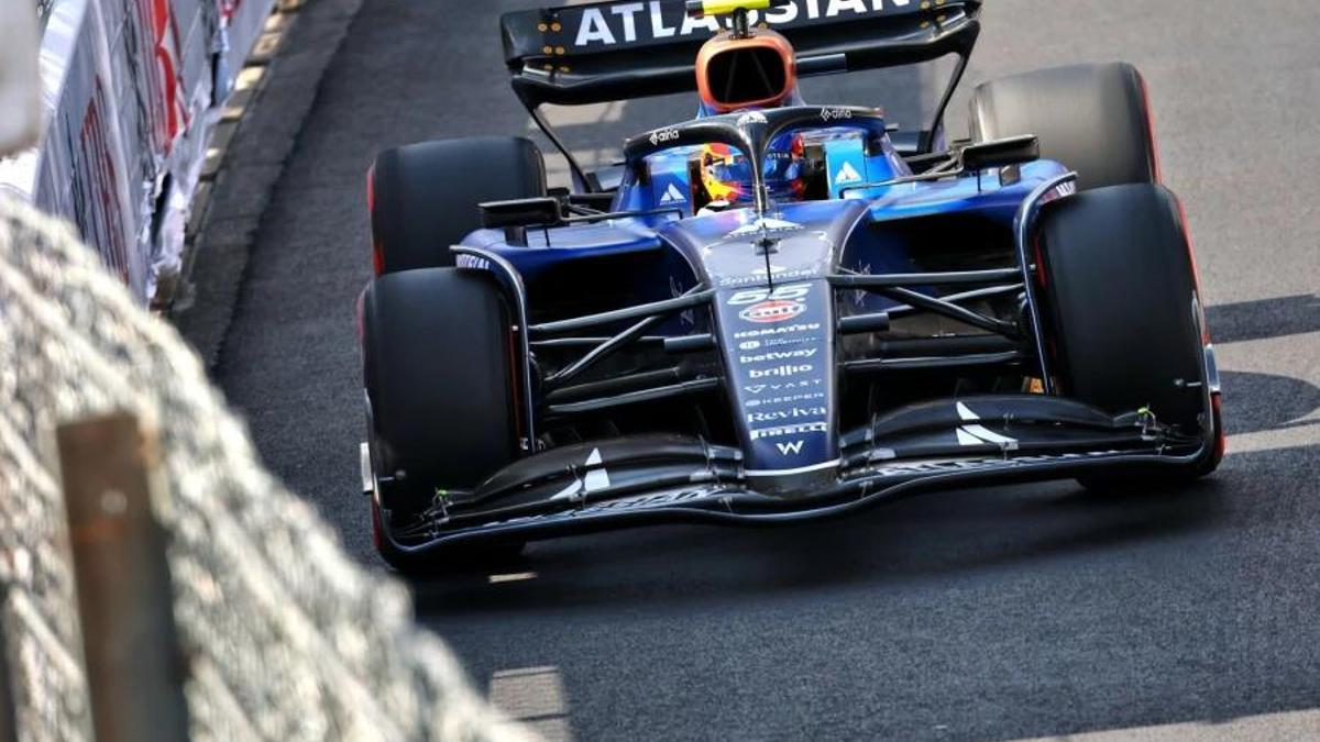 Carlos Sainz montado en su Williams