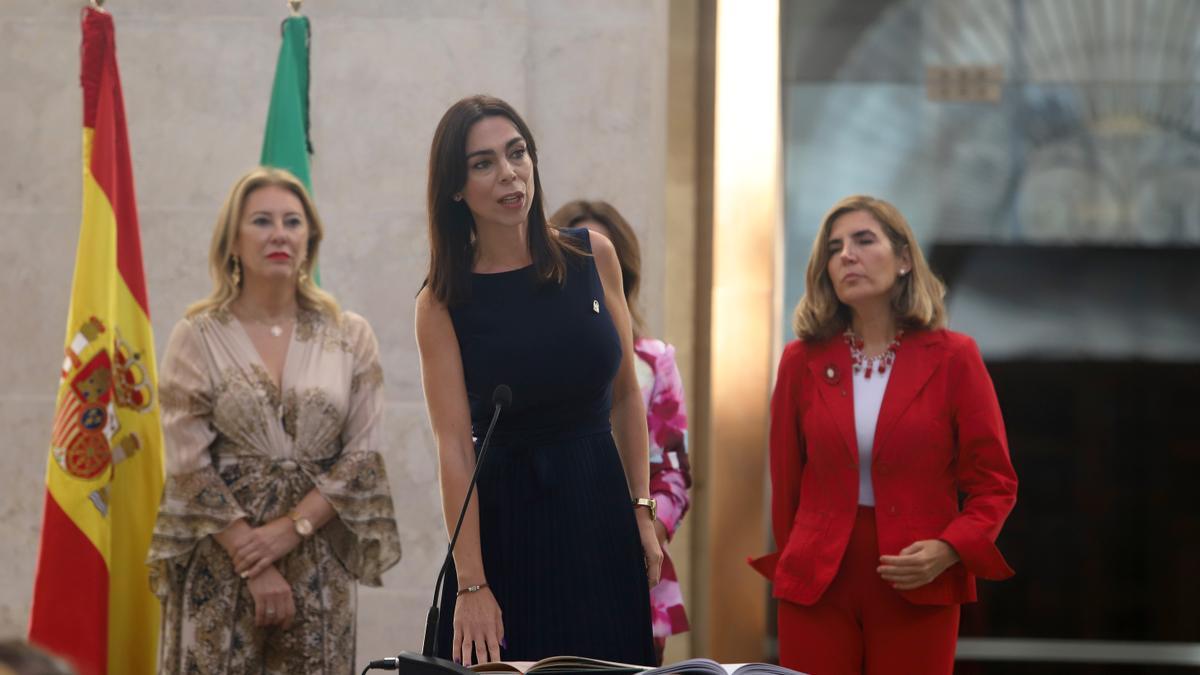 La exportavoz de Cs en el Parlamento de Andalucía, Teresa Pardo, jura su nuevo cargo de delegada de Justicia de la Junta.