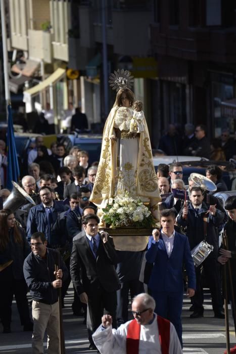 Procesión del cristo del socorro en Luanco